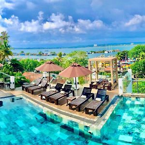 Emerald Bay Resort Mirissa